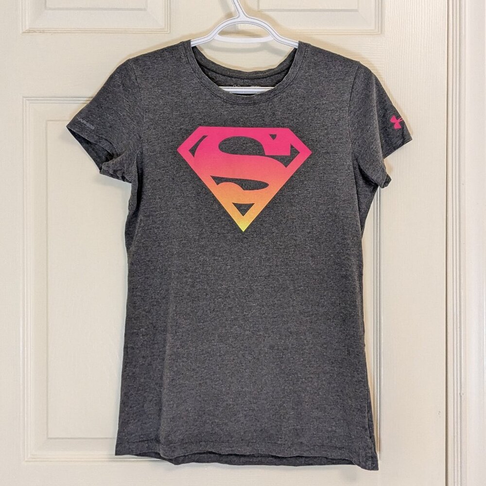 Rare Women's Under Armour Superman T-Shirt Small